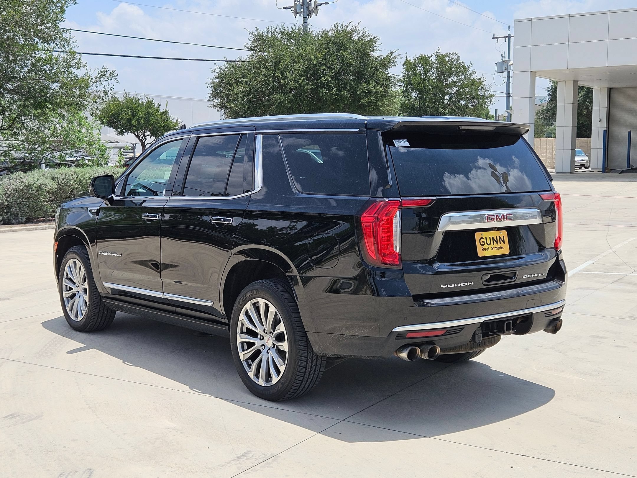 2022 GMC Yukon Denali - Photo 6