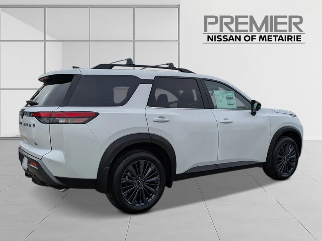 New 2026 Everest White Pearl TriCoat Nissan SL image 5