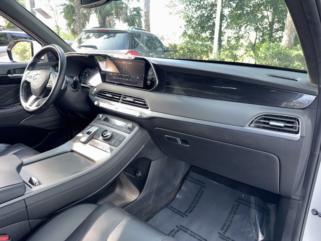 Used 2022 White Hyundai Calligraphy image 22
