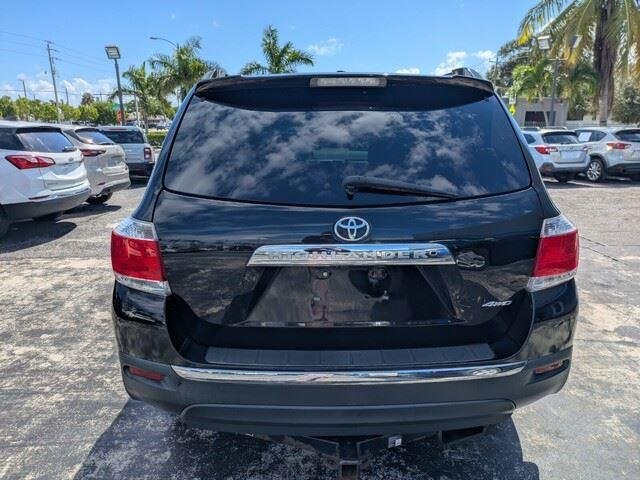 2012 Toyota Highlander SE photo 4