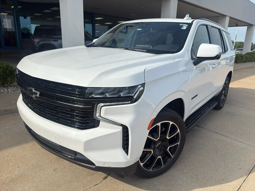 Used 2023 Summit White Chevrolet RST image 2