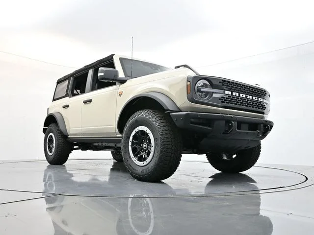2025 Ford Bronco 4-Door Badlands - Photo 25