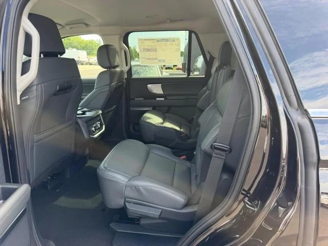 New 2026 Agate Black Metallic Ford Active image 35