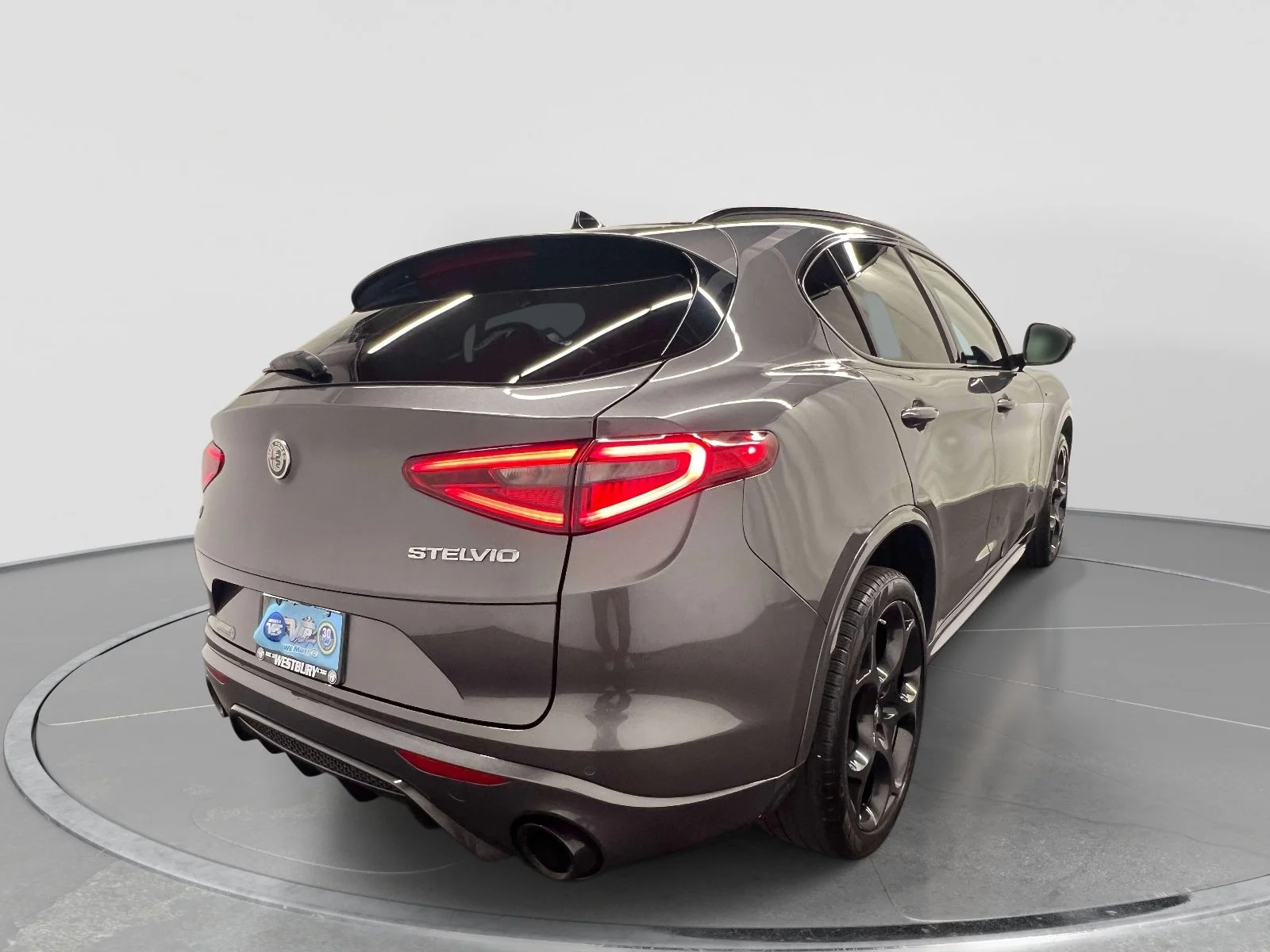 Used 2023 Vesuvio Gray Metallic Alfa Romeo Veloce image 6