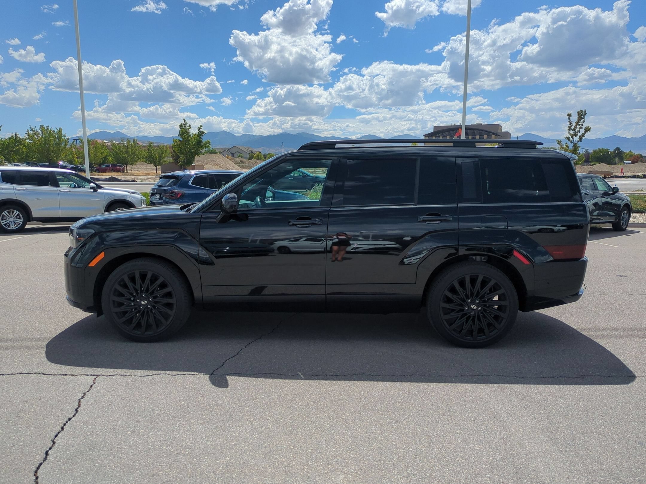 Used 2025 Phantom Black Hyundai Calligraphy image 7