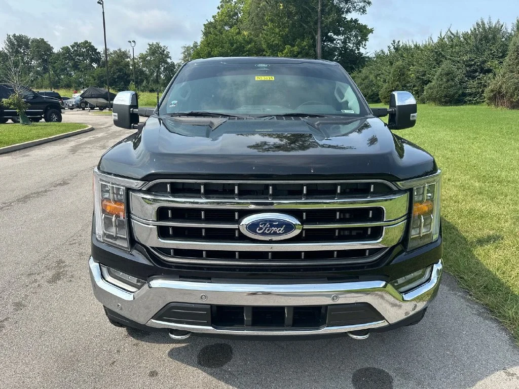 Used 2022 Black Ford Lariat image 2