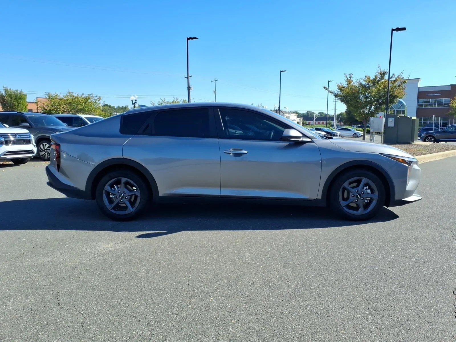 Used 2026 Steel Gray Kia LXS image 10