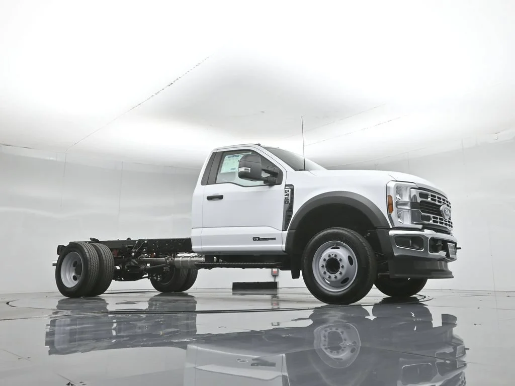 New 2026 Oxford White Ford XL image 43