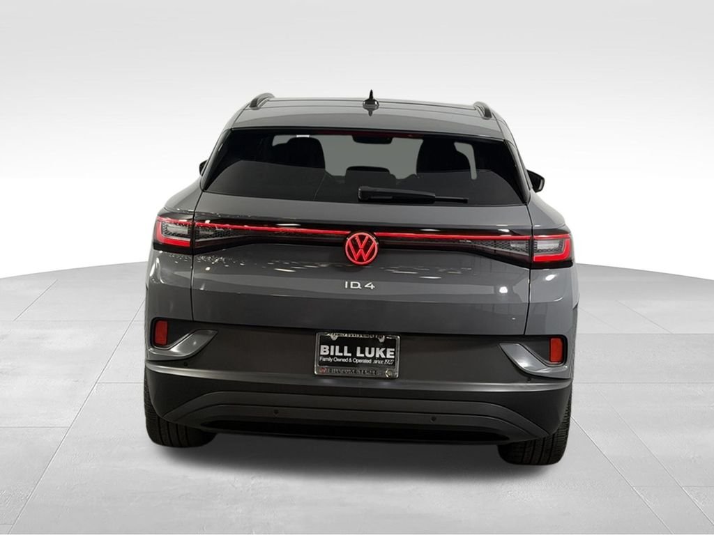 Used 2023 Black Volkswagen Pro S image 7