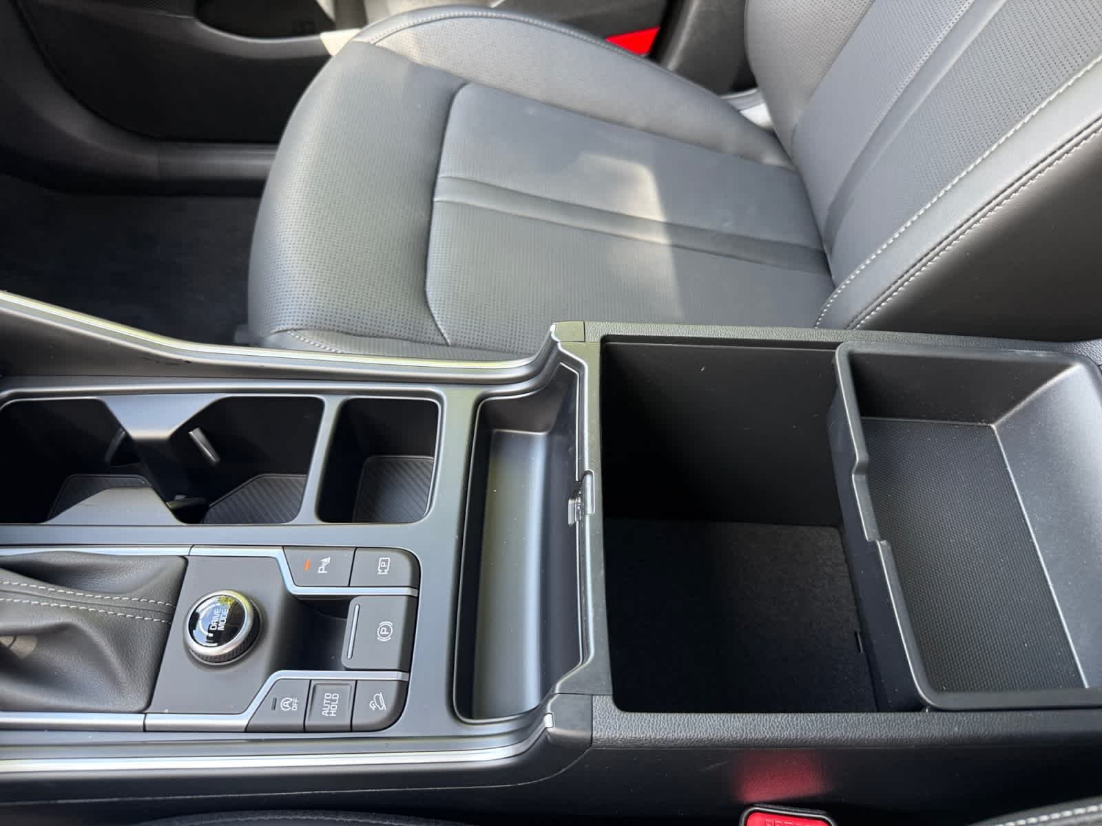 New 2026 Ivory Silver Kia S image 18