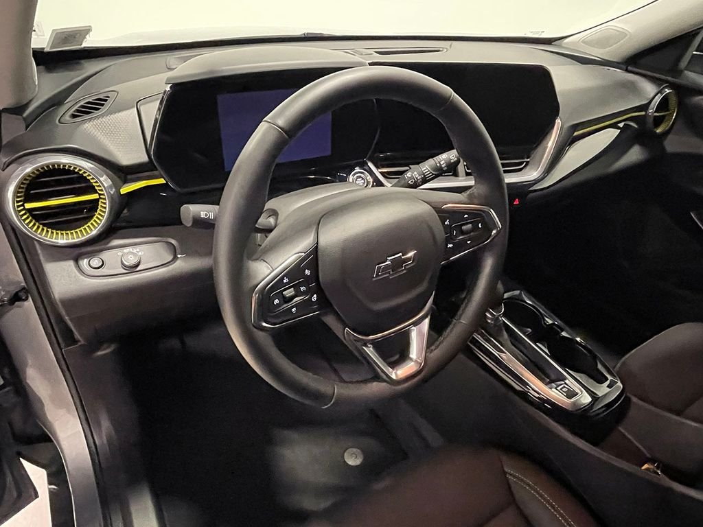 Used 2024 Gray Chevrolet ACTIV image 15