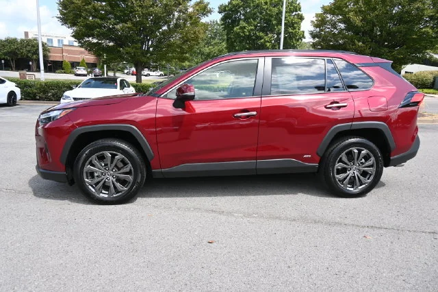 Used 2025 Red Toyota Limited image 10