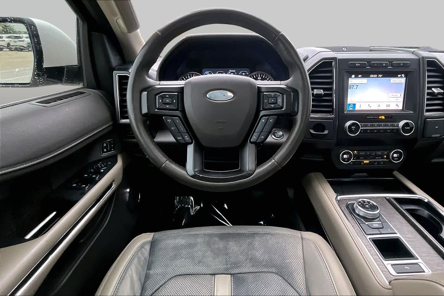 Used 2019 White Platinum Metallic Tri-Coat Ford Limited image 6