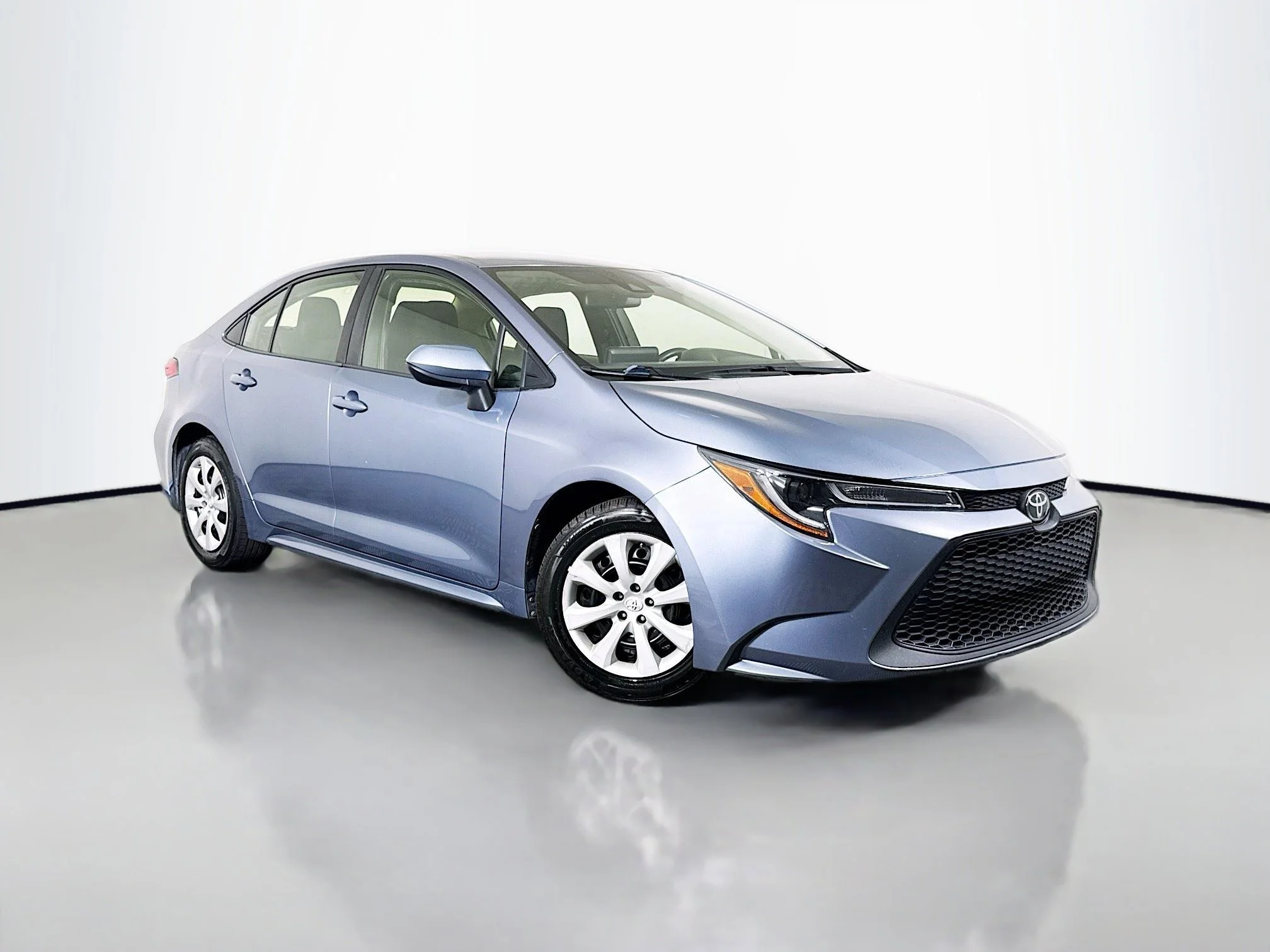 Used 2022 Celestite Toyota LE image 1
