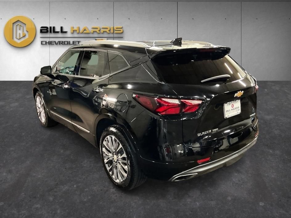 Used 2020 Black Chevrolet Premier image 14