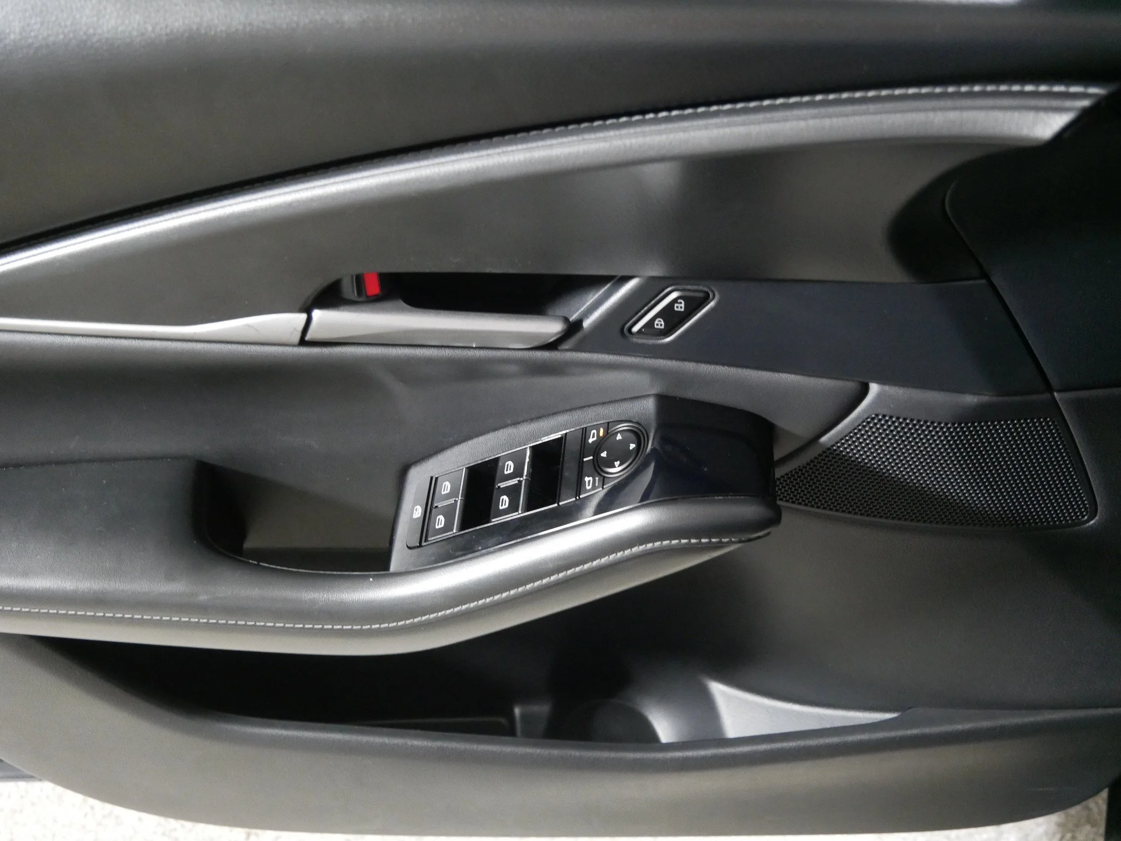 Used 2024 Jet Black Mica Mazda 2.5 S Select Sport image 19