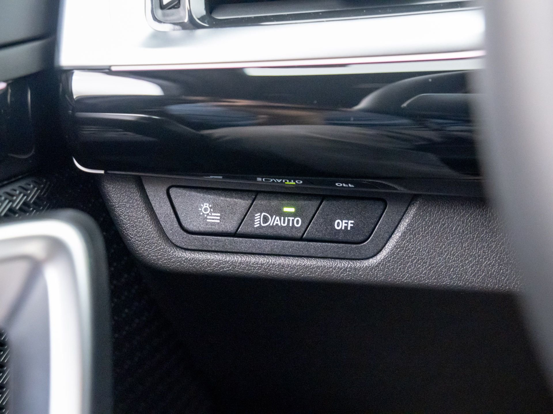 Certified Used 2026 Jet Black BMW xDrive28i image 17