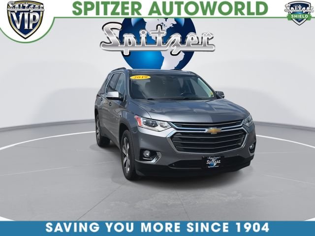 Used 2019 Gray Chevrolet 3LT image 3