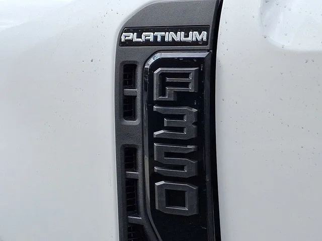 New 2026 Star White Metallic Tri-Coat Ford Platinum image 13