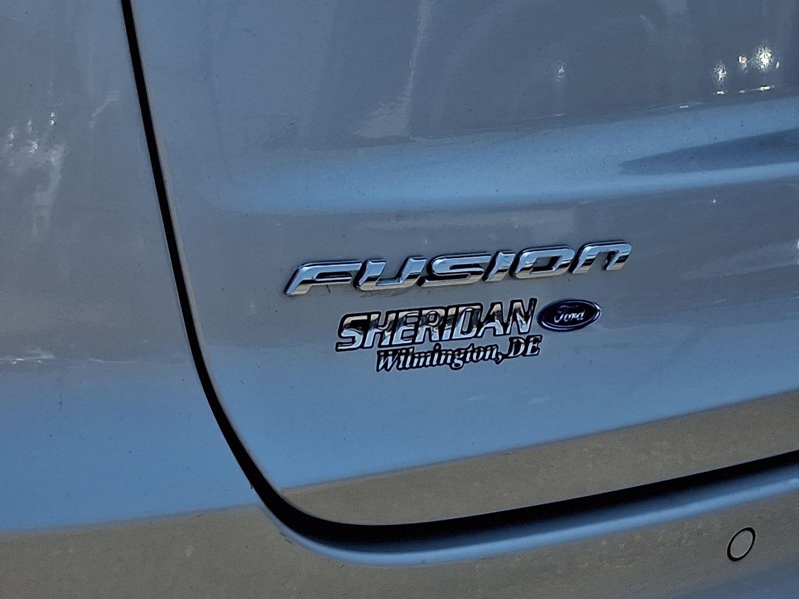Used 2019 Ingot Silver Ford SE image 30