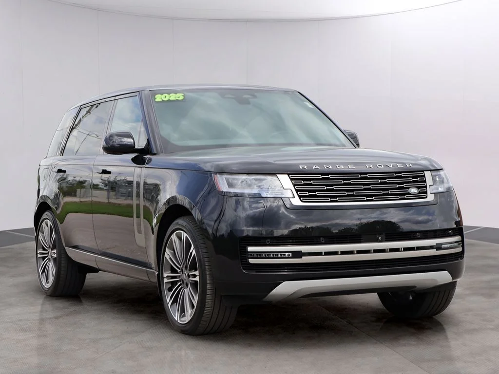 Certified Used 2025 Santorini Black Land Rover SE image 3