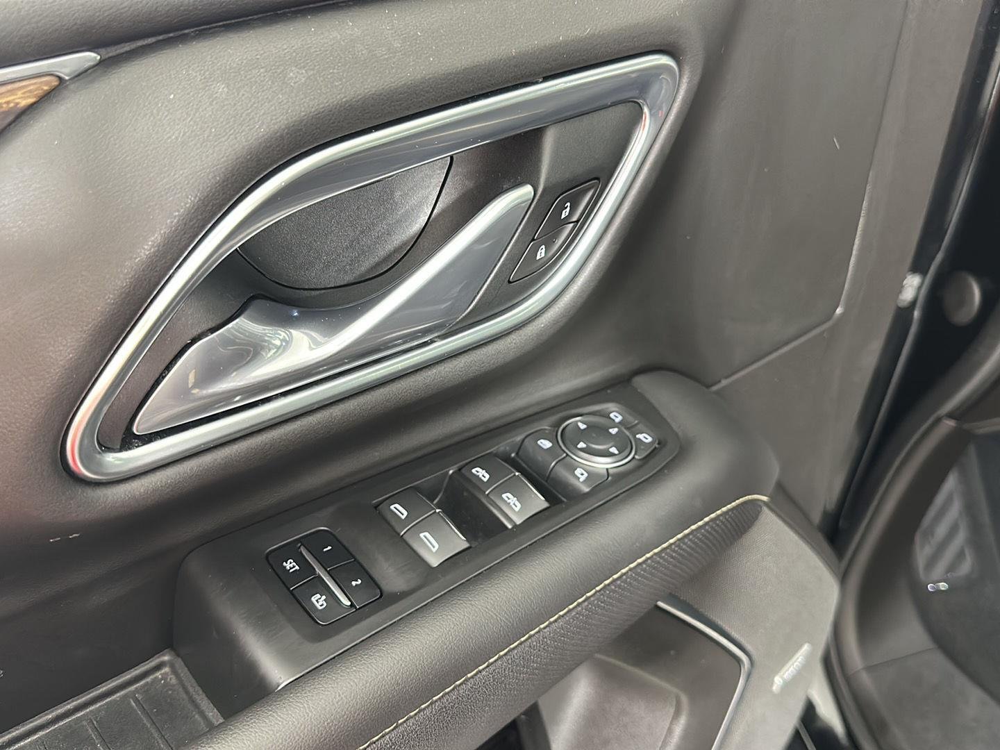 Used 2021 Black Chevrolet Premier image 14