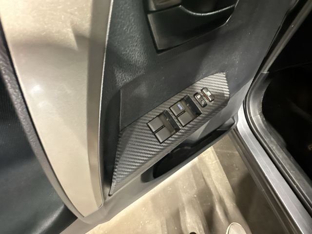 Used 2013 Gray Toyota XLE image 19