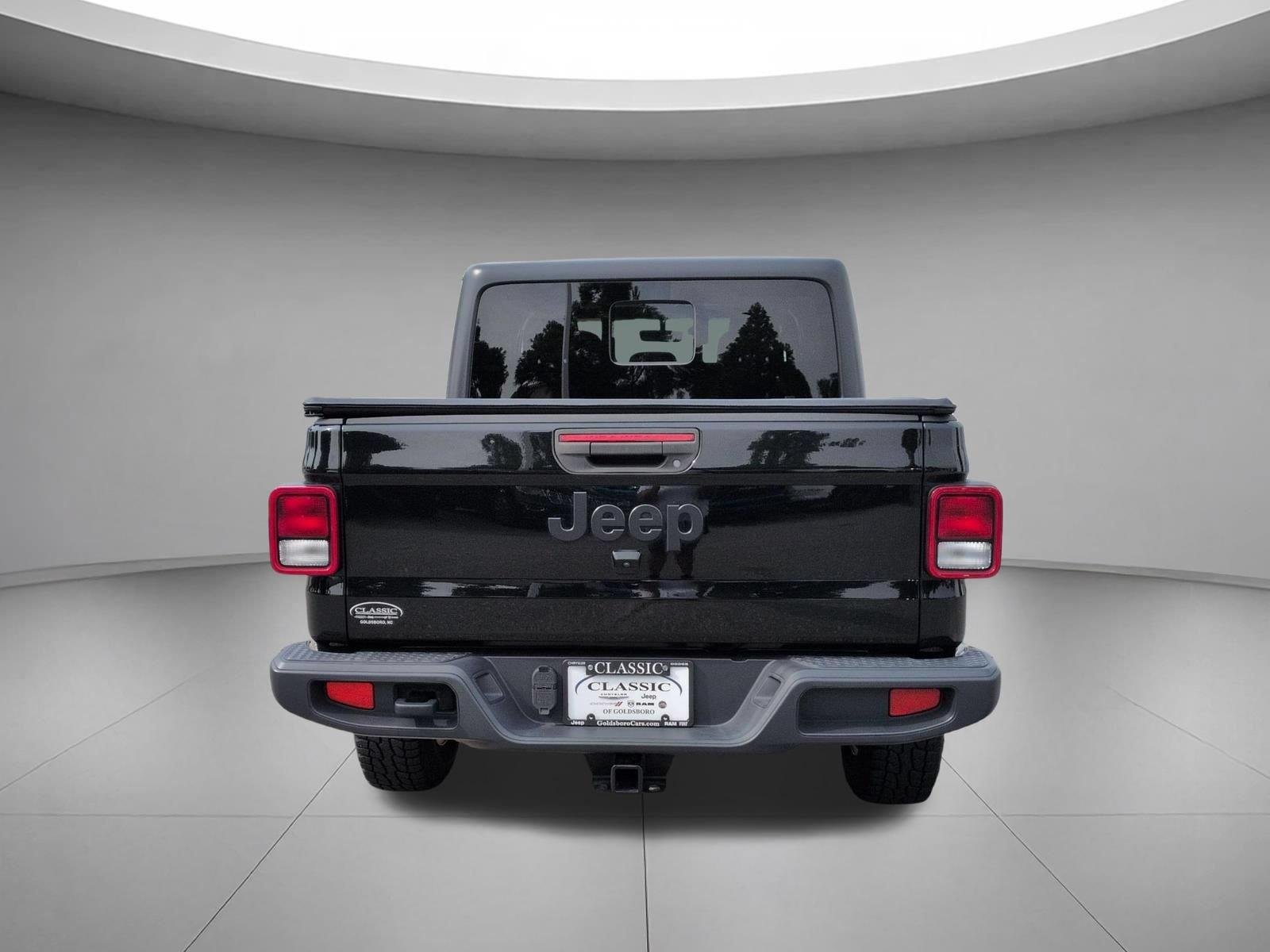 Used 2023 Black Clearcoat Jeep Sport S image 4
