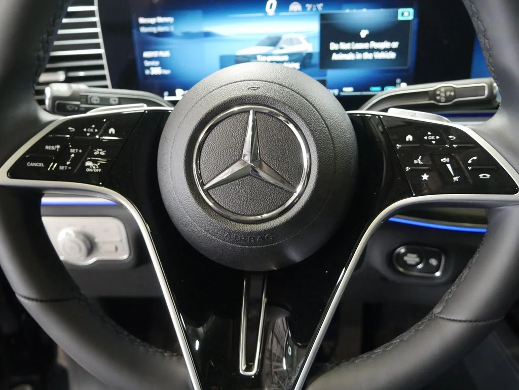 Certified Used 2026 Black Mercedes-Benz GLE 350 image 33