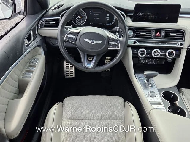 Used 2023 White Genesis 3.3T image 7