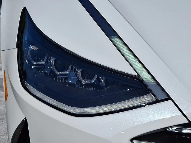 Used 2023 White Hyundai Limited image 9