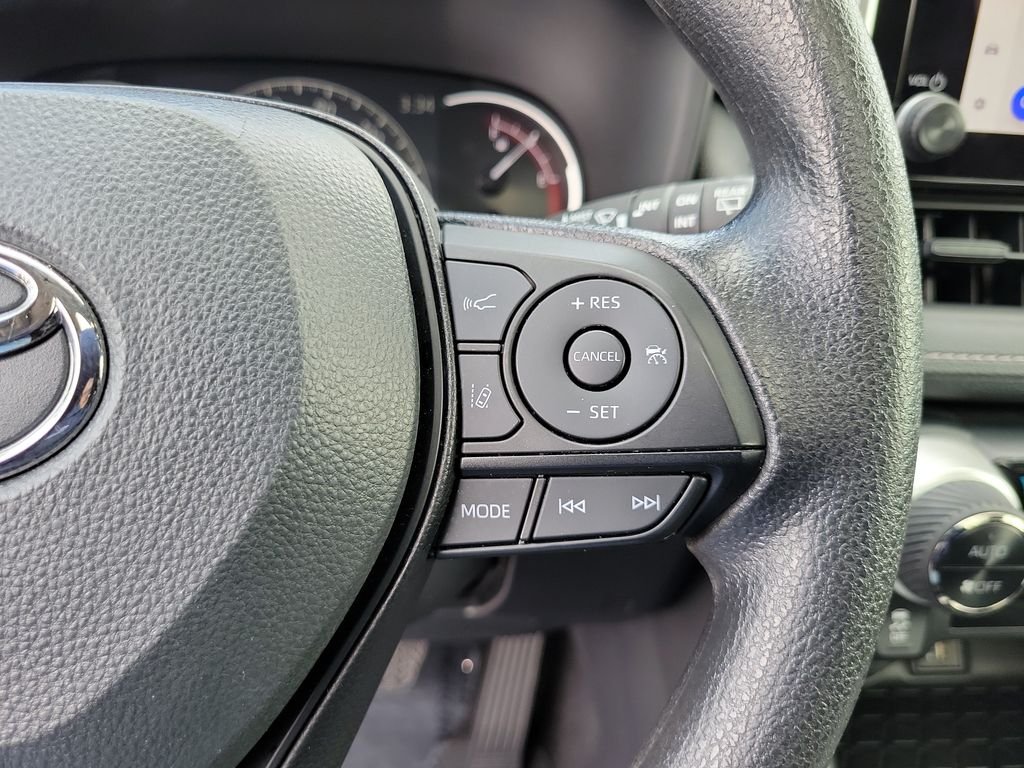 Used 2025 Silver Toyota XLE image 26