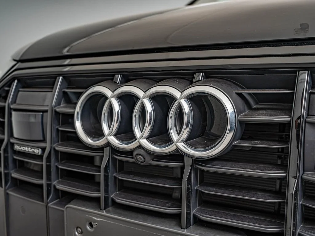Used 2023 Mythos Black Metallic Audi 55 Premium Plus image 12