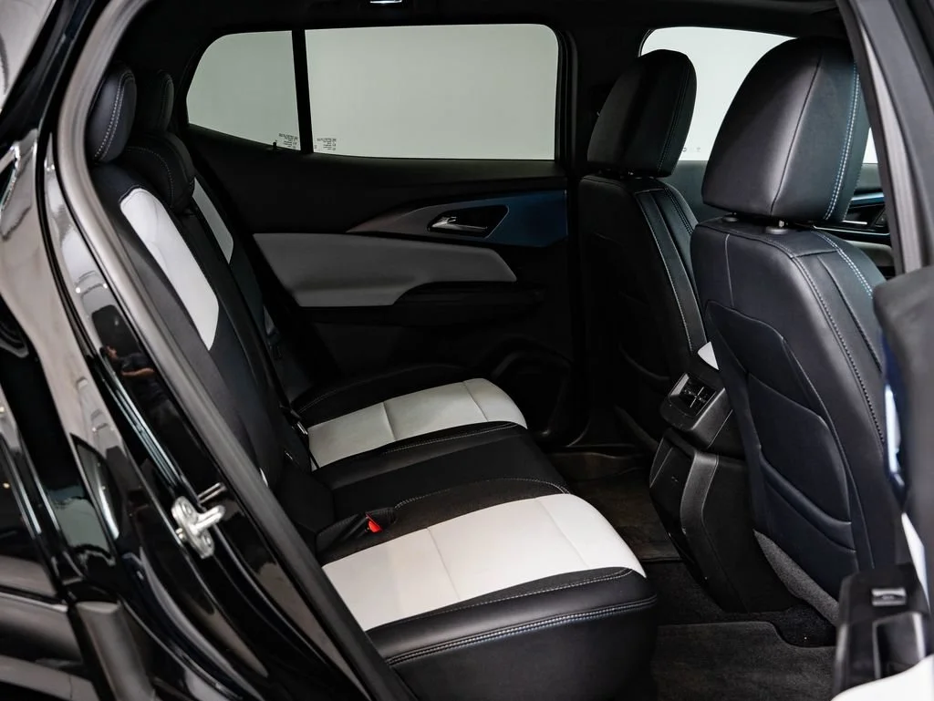 Used 2025 Black Chevrolet LT image 42