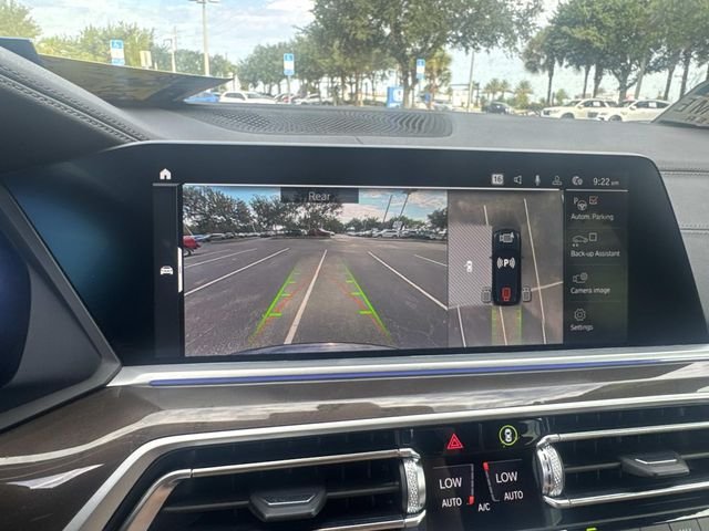 Used 2022 Black BMW sDrive40i image 25