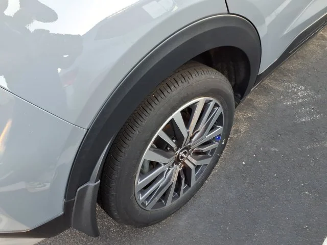 Used 2024 Gray Nissan SV image 33