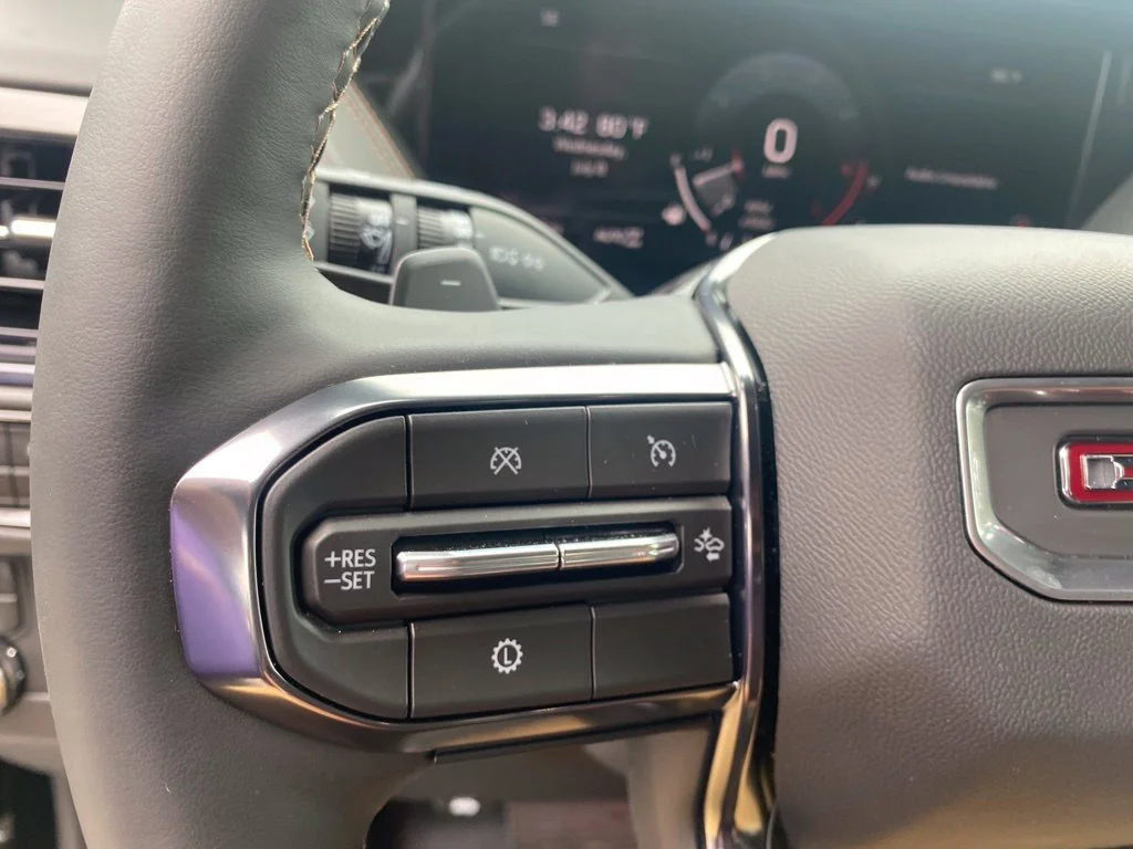 2026 GMC Yukon AT4 - Photo 28