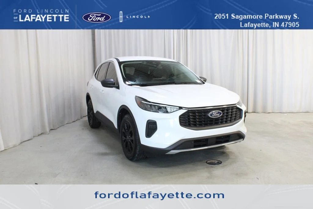 Used 2023 White Ford Active image 1