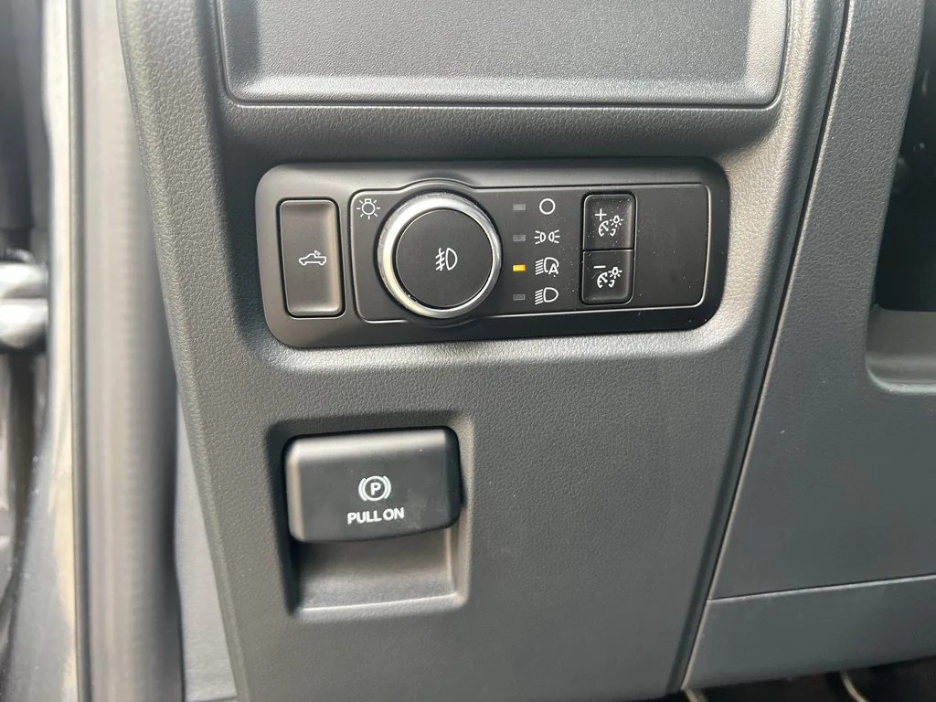 New 2026 Carbonized Gray Metallic Ford Lobo image 22