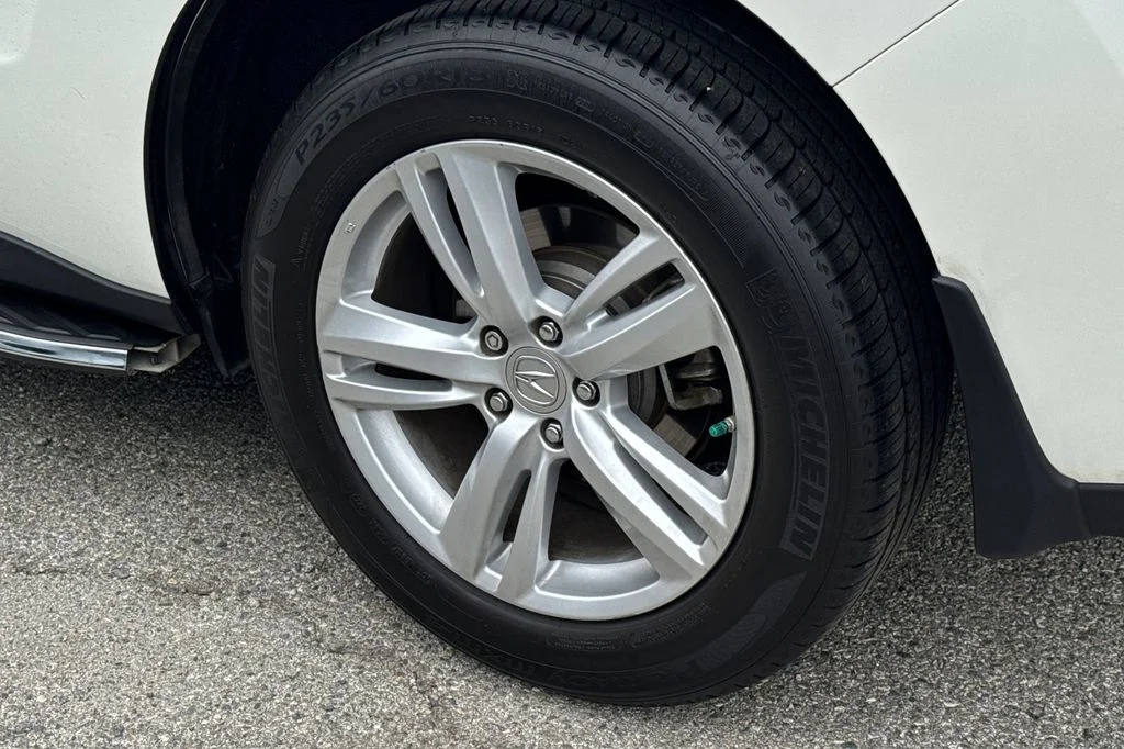 Used 2015 White Acura Technology Package image 5