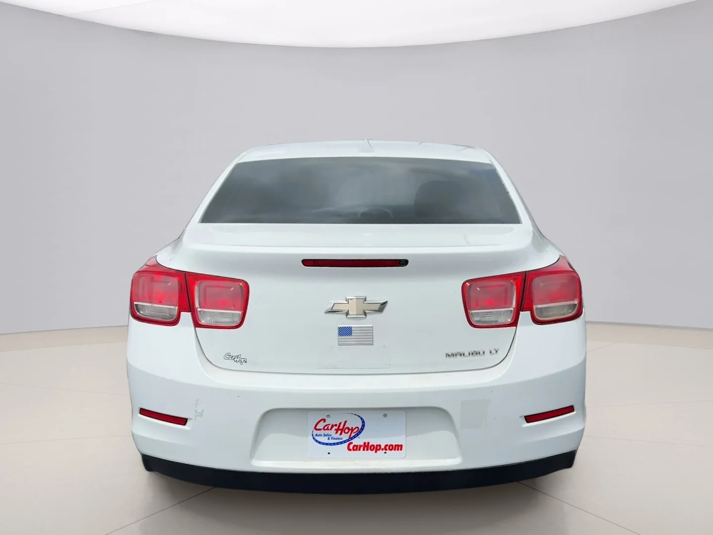Used 2014 White Chevrolet 2LT image 4