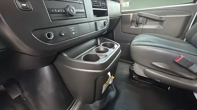 Used 2024 Summit White Chevrolet WT image 21