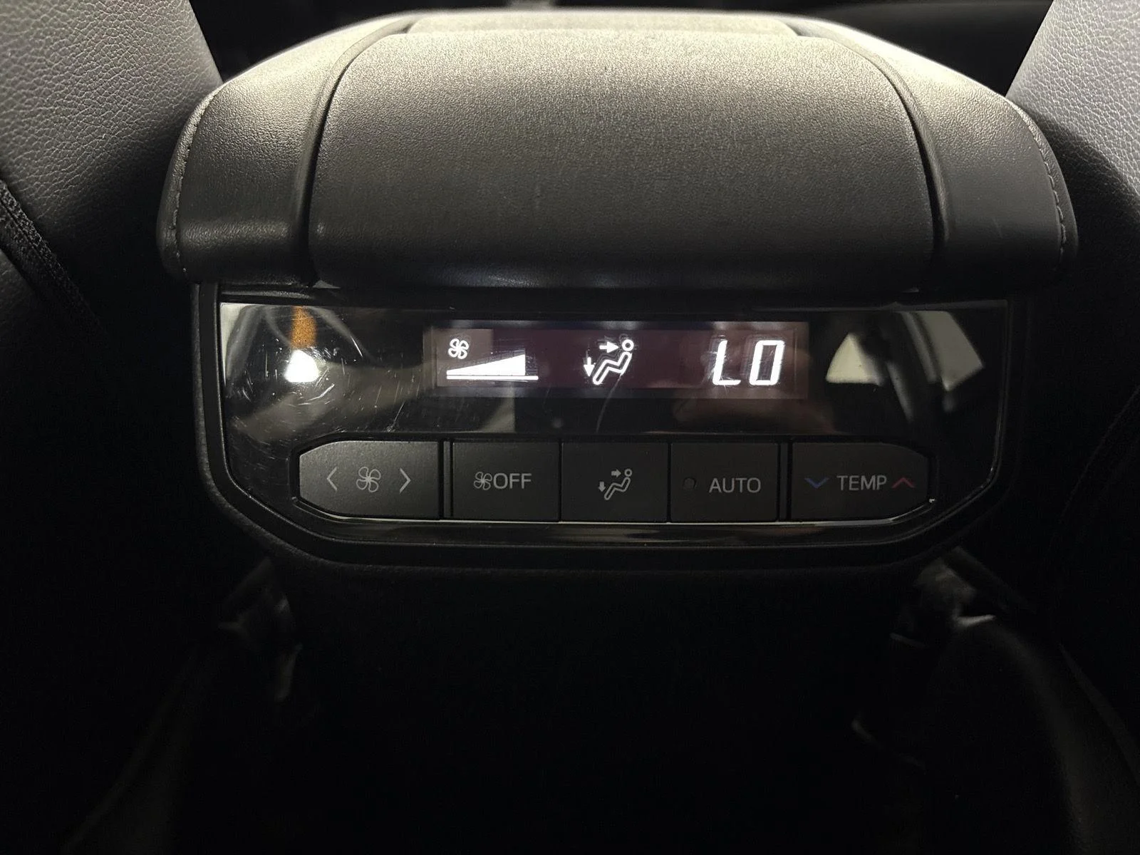 Used 2022 Wind Chill Pearl Toyota XSE image 14