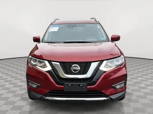 Used 2020 Red Nissan SL image 6