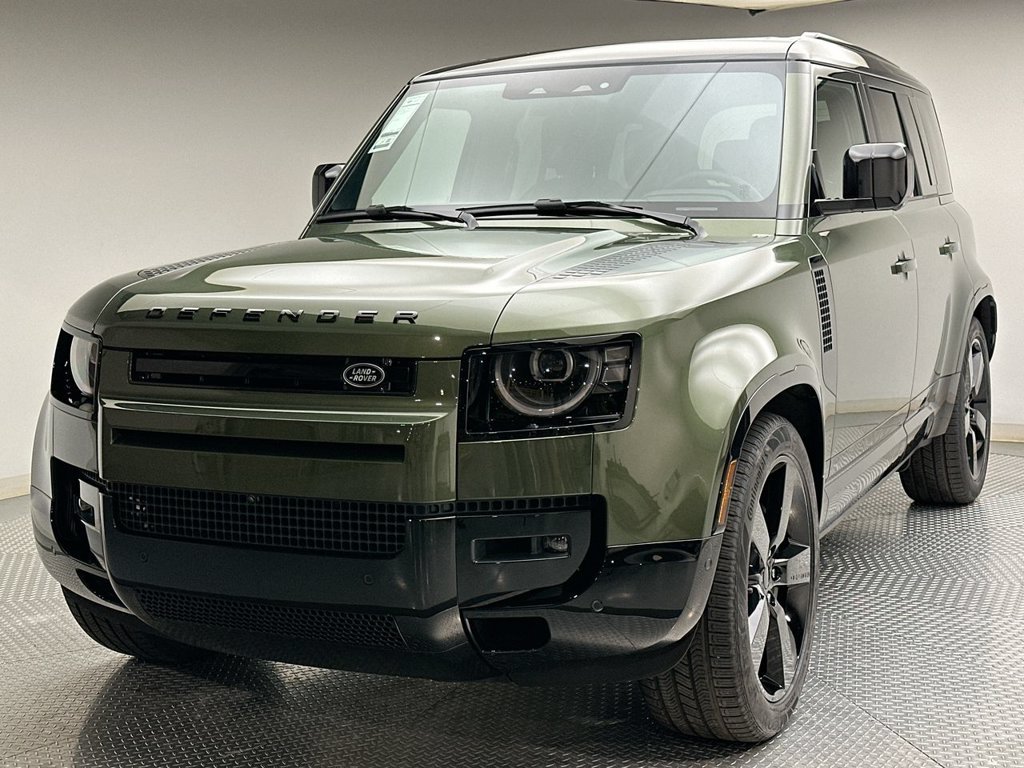 New 2026 Woolstone Green Land Rover X-Dynamic SE image 1