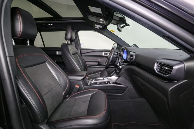Used 2023 Black Ford ST-Line image 17