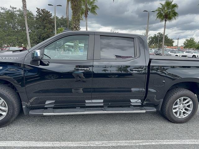 Used 2023 BLACK Chevrolet LT image 4