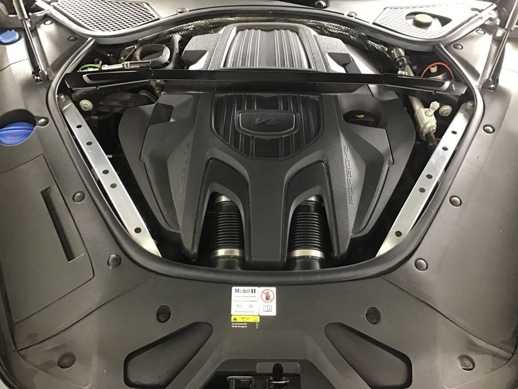 Certified Used 2023  Porsche 4 image 17