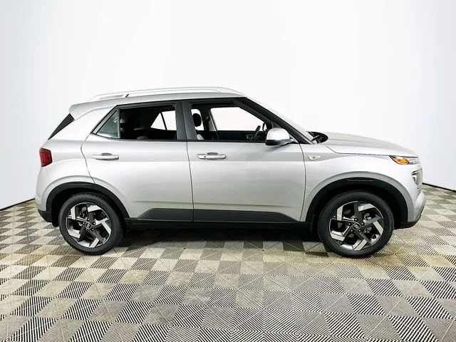 New 2026 Silver Hyundai SEL image 2