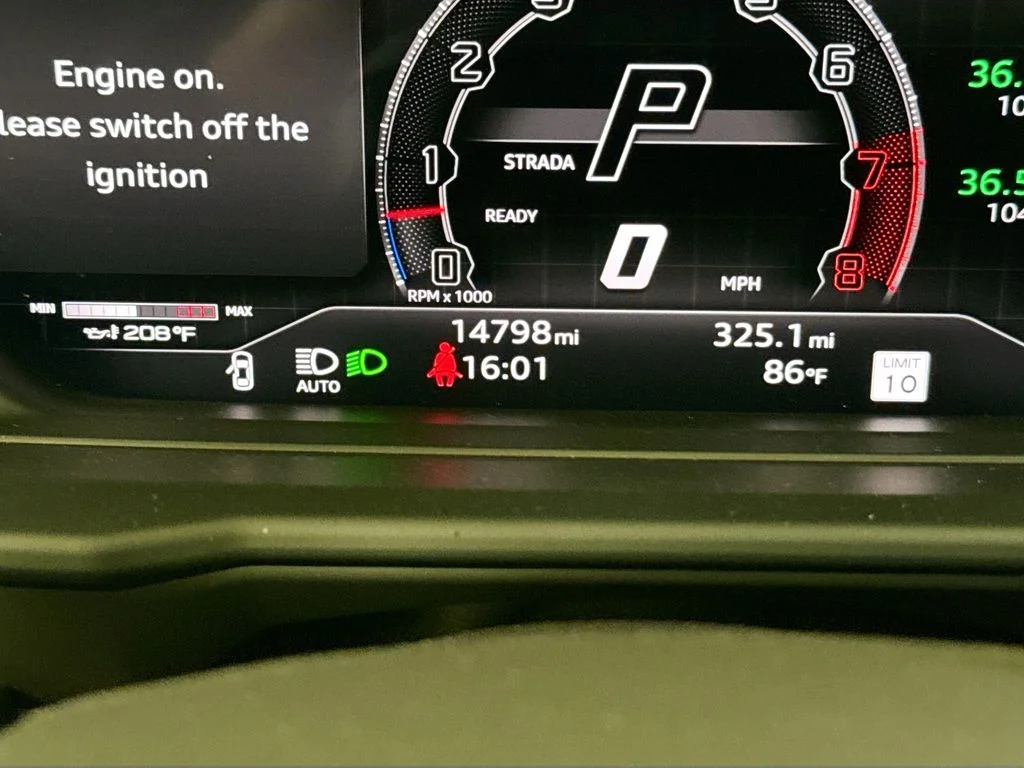 Used 2023 Rosso Mars Metallic Lamborghini Performante image 12